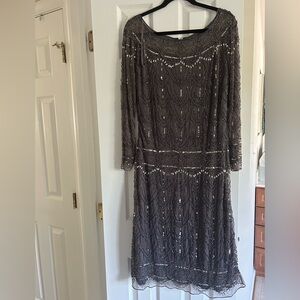 NWOT PISSARO NIGHTS GRAY BEADED GRAY DRESS SZ 6/8 Great Gatsby dress